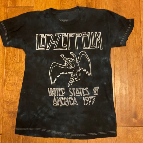 Fashion Nova Tops - Led-Zeppelin T-shirt